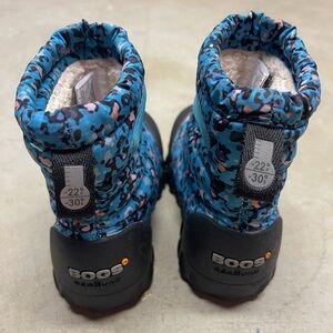 Bogs Blue and Black Kids Snow Boots
